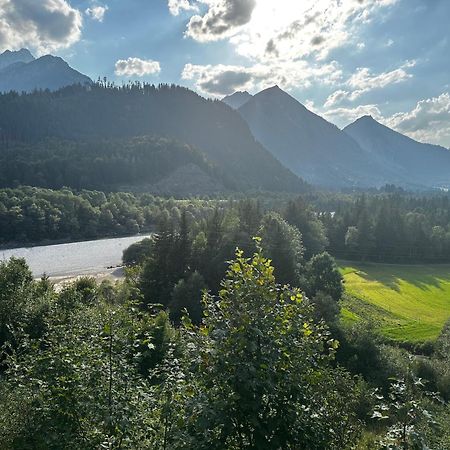 Alpenmotel Saeuling Pinswang Buitenkant foto