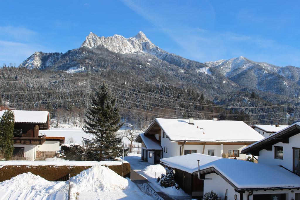 Alpenmotel Saeuling Pinswang Buitenkant foto