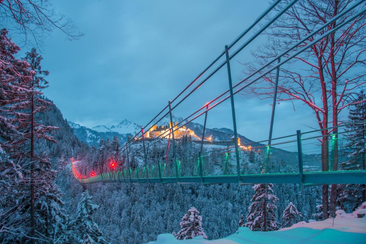 Alpenmotel Saeuling Pinswang Buitenkant foto