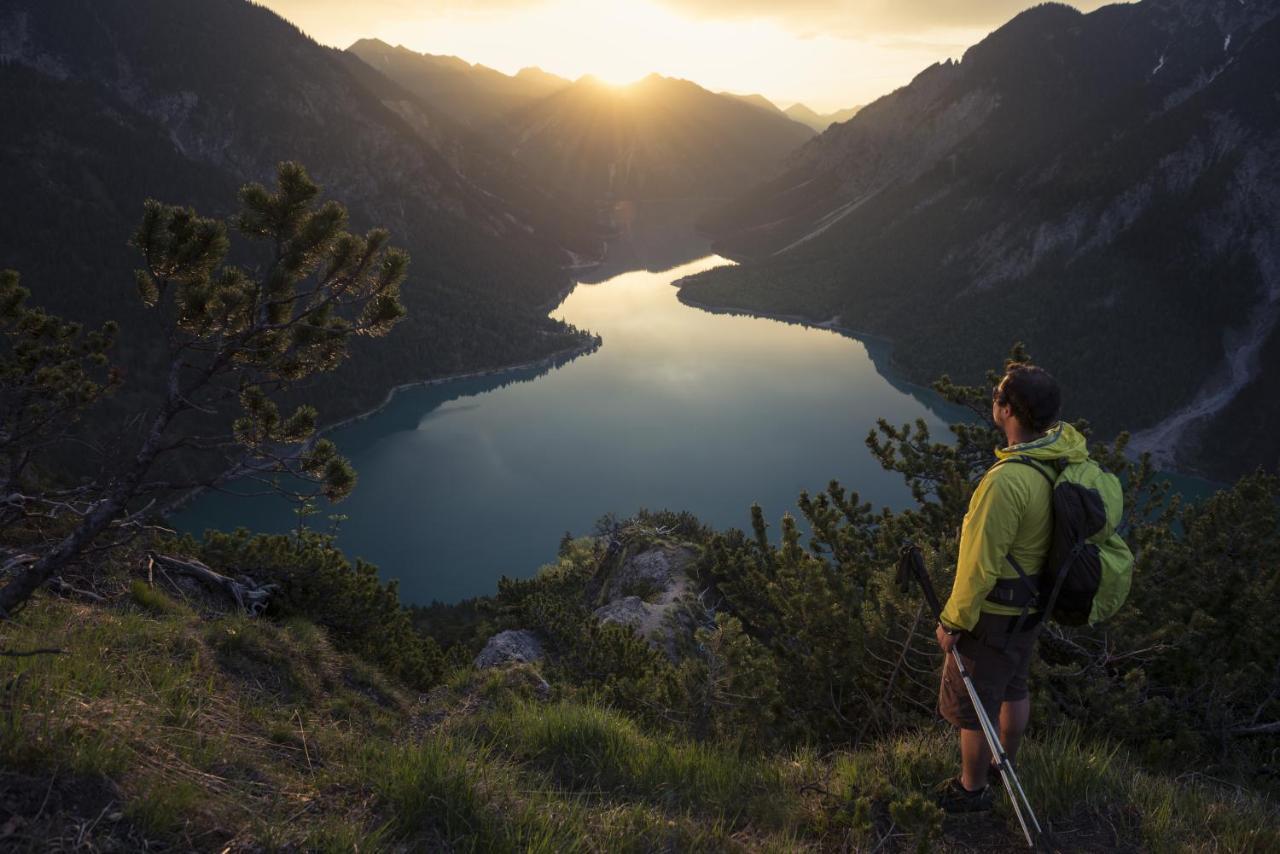Alpenmotel Saeuling Pinswang Buitenkant foto