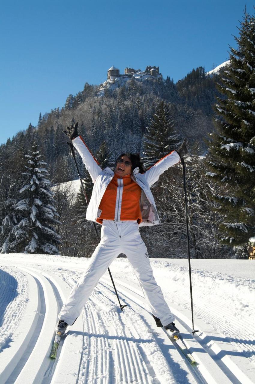 Alpenmotel Saeuling Pinswang Buitenkant foto